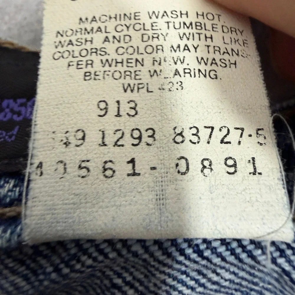 Vintage Levis Silvertab Baggy Jeans 33x32 Purple Tag 90s Denim Made in USA 1993